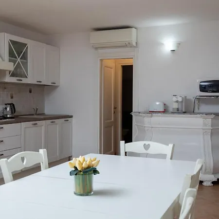 Διαμέρισμα Casa Angelica By Wonderful Italy Όλμπια